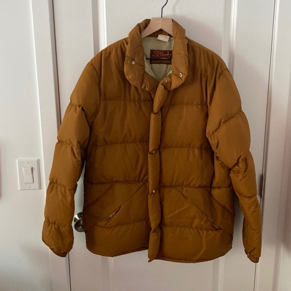 Jackets & Blazers - vintage puffer coat